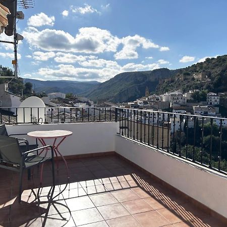 Apartamentos La Muela - Chulilla Εξωτερικό φωτογραφία